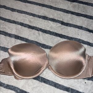 Victoria's Secret Tan strapless bra